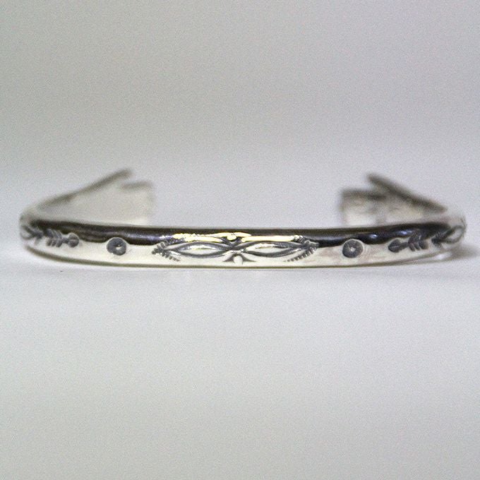 LARRY SMITH LOVE HANDS BRACELET | LOCKSTOCK/STLIKE