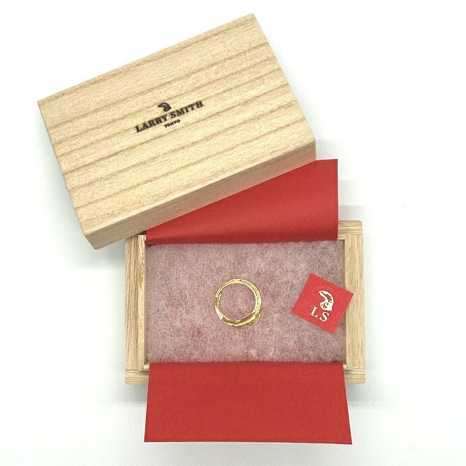 LARRY SMITH 18K GOLD KAZEKIRI FEATHER PINKIE RING | LOCKSTOCK/STLIKE