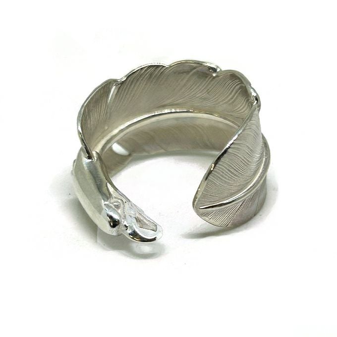 LARRY SMITH EAGLE HEAD FEATHER RING | LOCKSTOCK/STLIKE