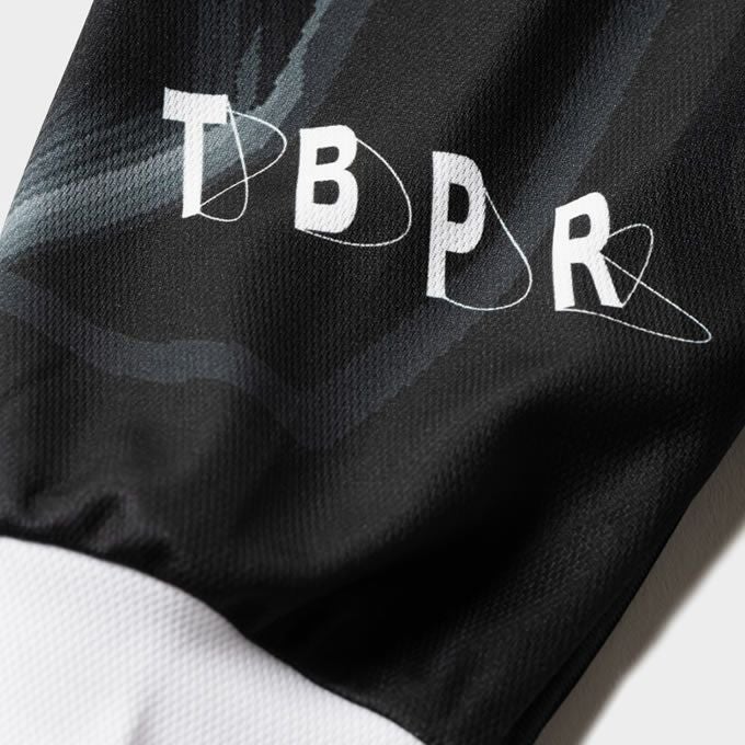 TIGHTBOOTH PRODUCTION TIGHTBOOTH x SauRas Being L/S SOCCER JERSEY