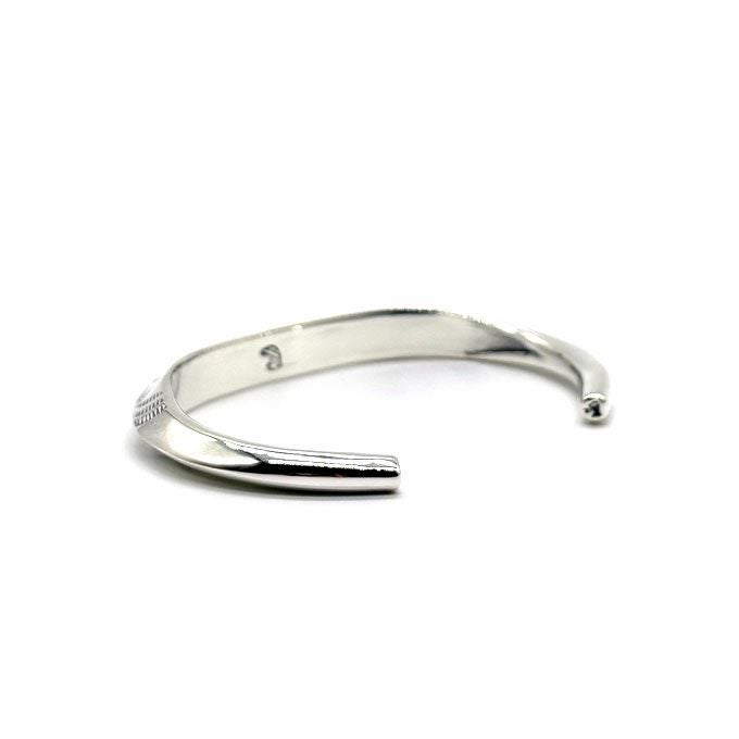 LARRY SMITH TRIANGLE TAPERED END BRACELET 