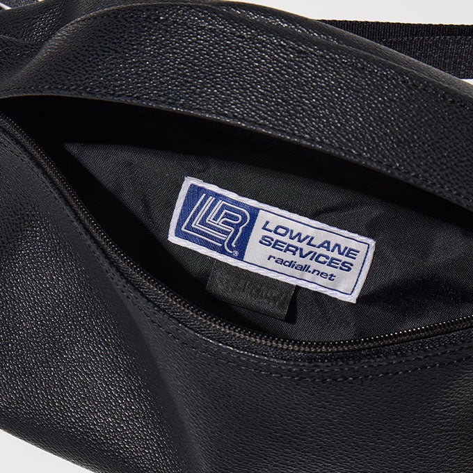 Radiall Inc. ブラック ボディバッグ RADIALL × SPEAKEASY 「KAWASAKI - WAIST BAG」 レザーウエストバッグ